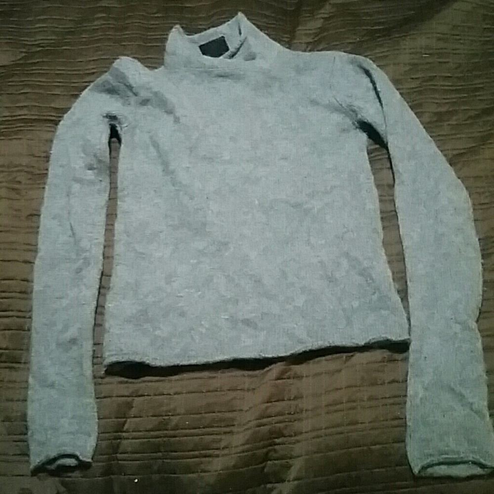 Women's sweater